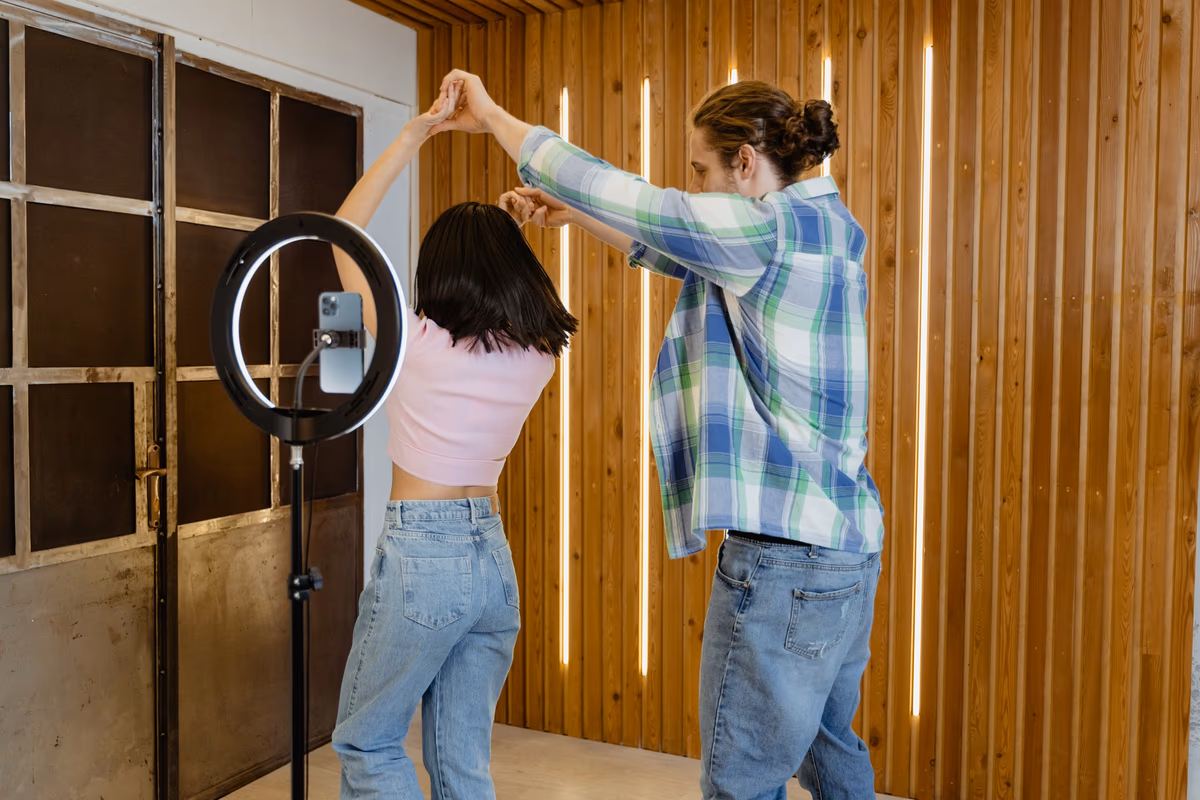 Télécharger vidéo tiktok : le réflexe des passionnés de homelab pour préserver les tutoriels