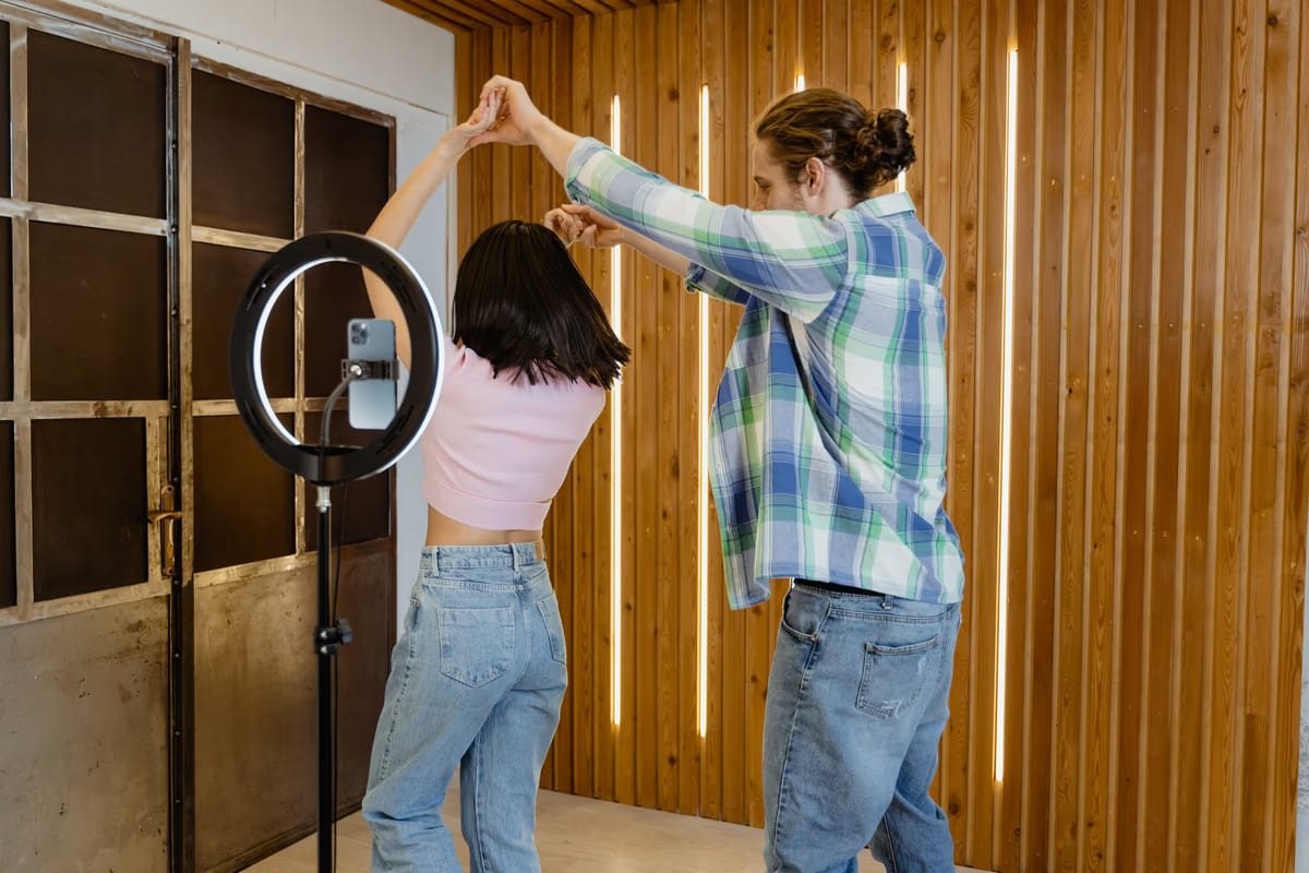 Télécharger vidéo tiktok : le réflexe des passionnés de homelab pour préserver les tutoriels